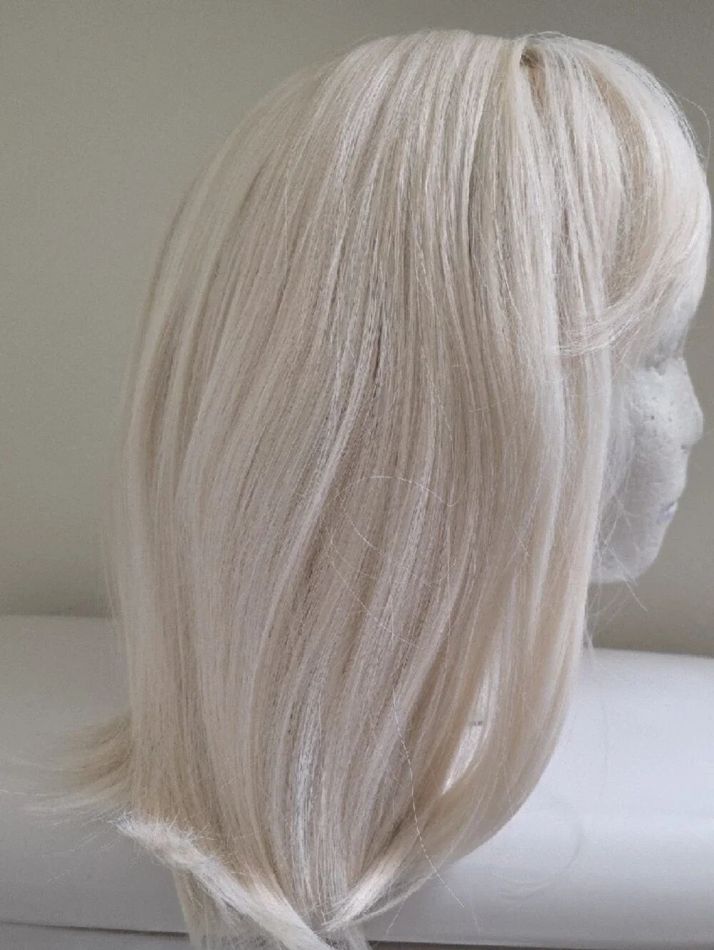 Premium Women's Short Straight Wig with Bangs - Ivory White